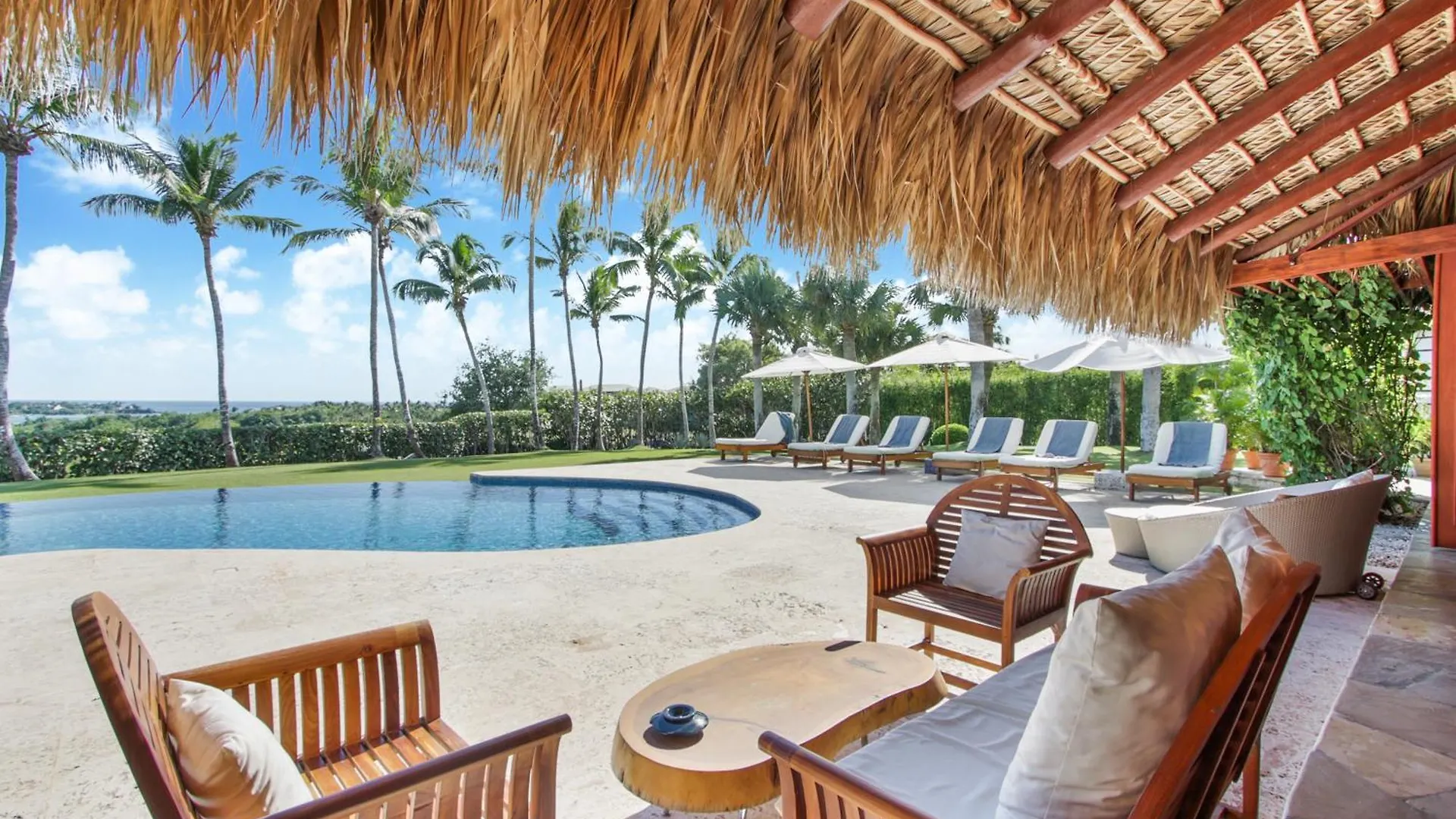Unique Villa With Ocean And River Views - Staff & Golf Carts La Romana